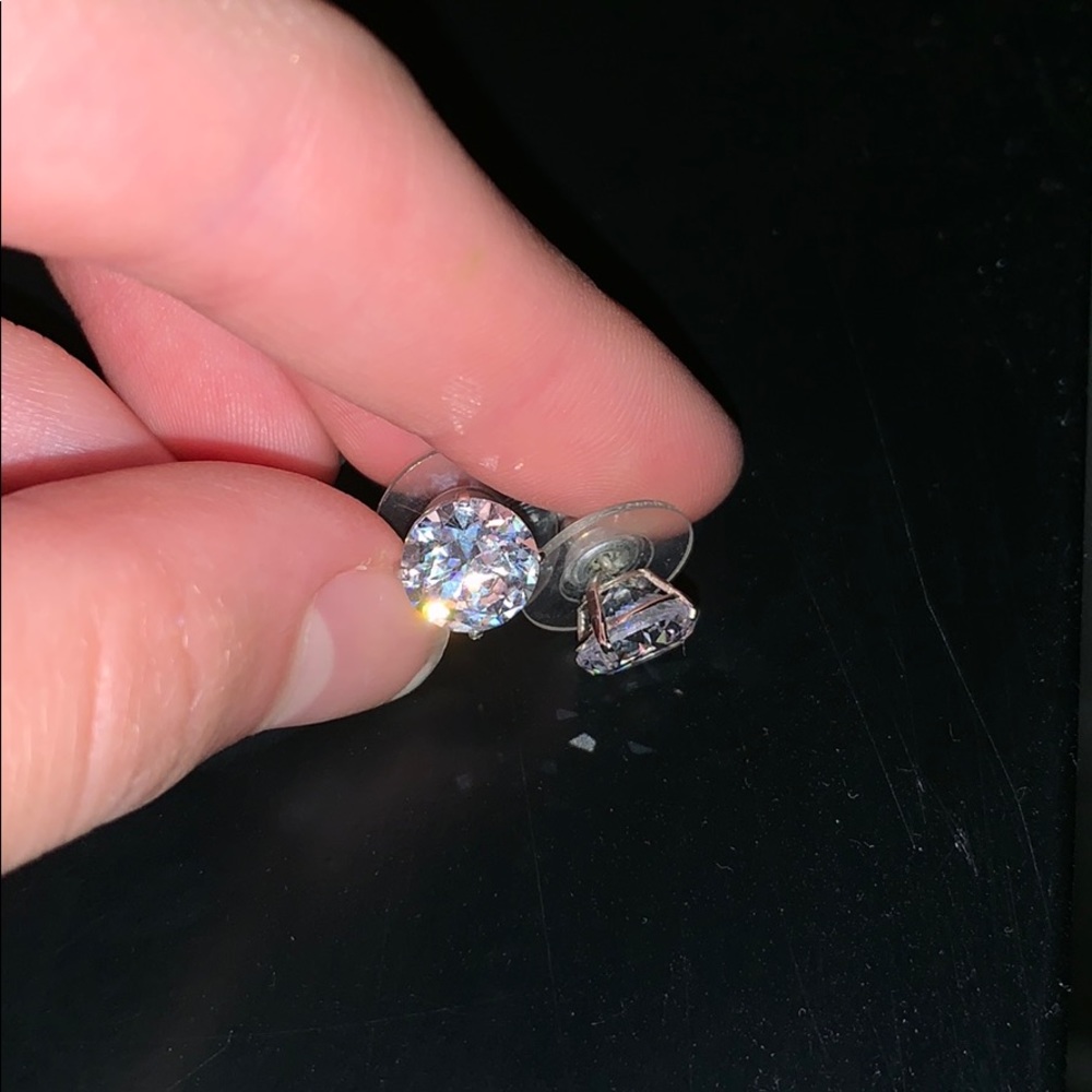 DIAMOND EARRINGS